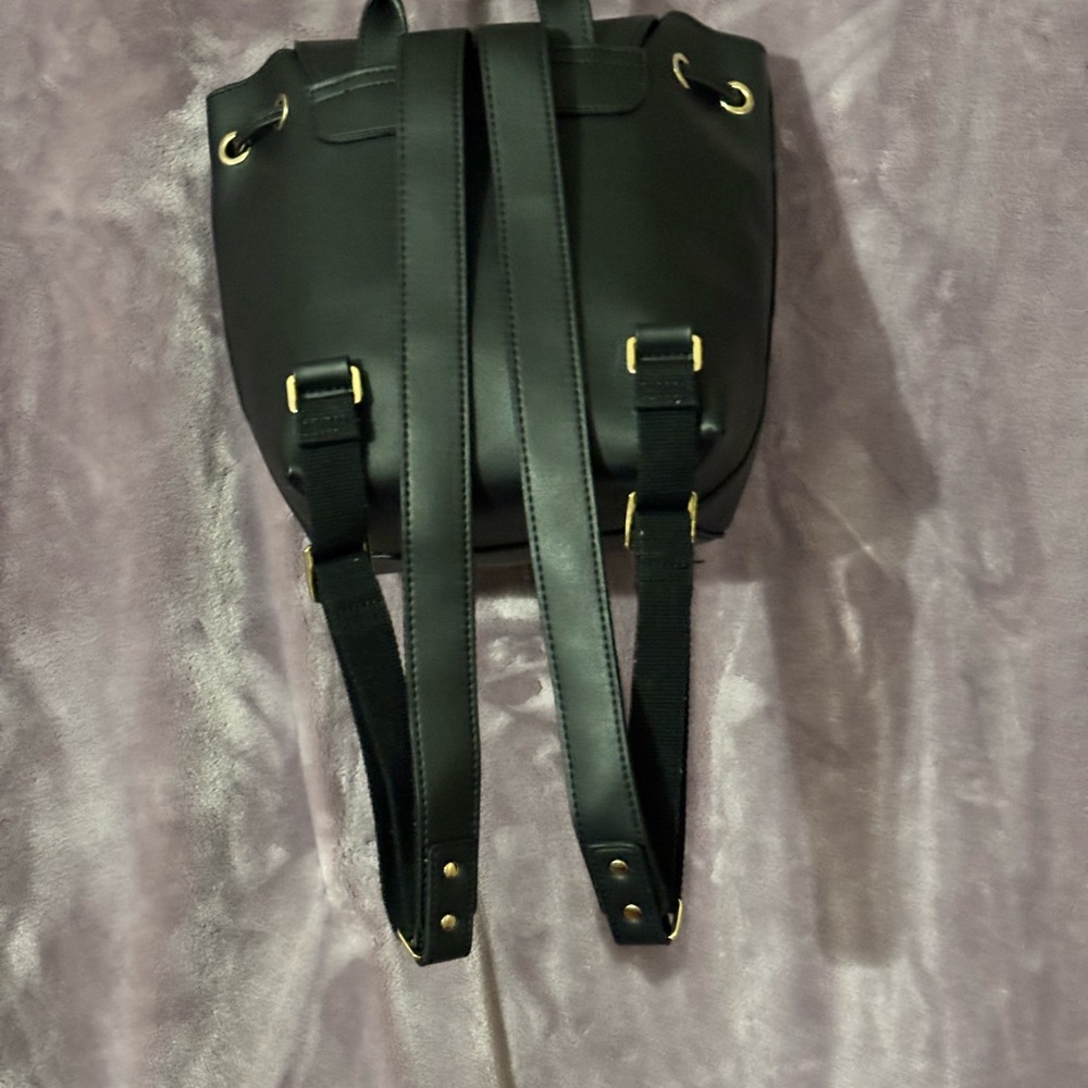 Chic, Trendy TopShop  Black Leather Backpack - Picture 3 of 9